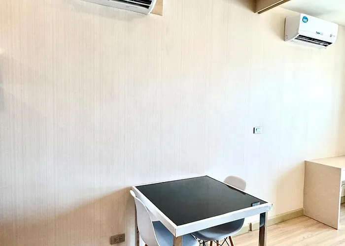 Super View Room, Swimming Pool,gym,150m Walk To Bts * Bangkok