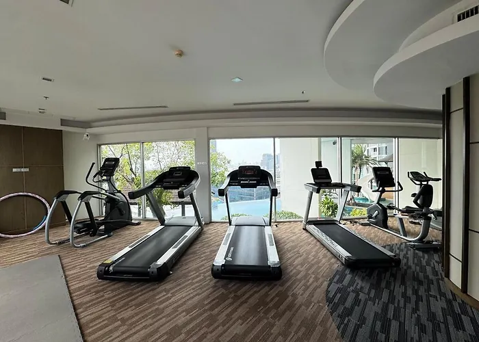 Super View Room, Swimming Pool,gym,150m Walk To Bts *