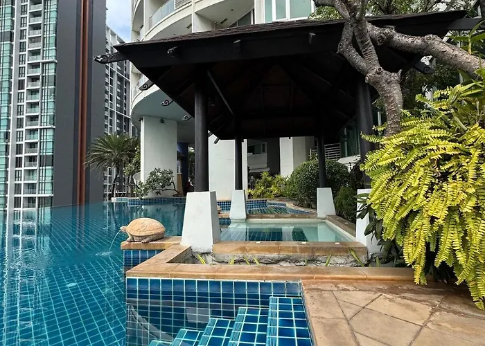 Super View Room, Swimming Pool,gym,150m Walk To Bts