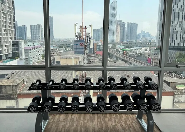 Super View Room, Swimming Pool,gym,150m Walk To Bts Apartment
