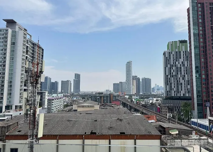 Super View Room, Swimming Pool,gym,150m Walk To Bts Apartment Bangkok